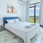Villa Poemia- Private With 4bd, Pool And Stunning Sea View